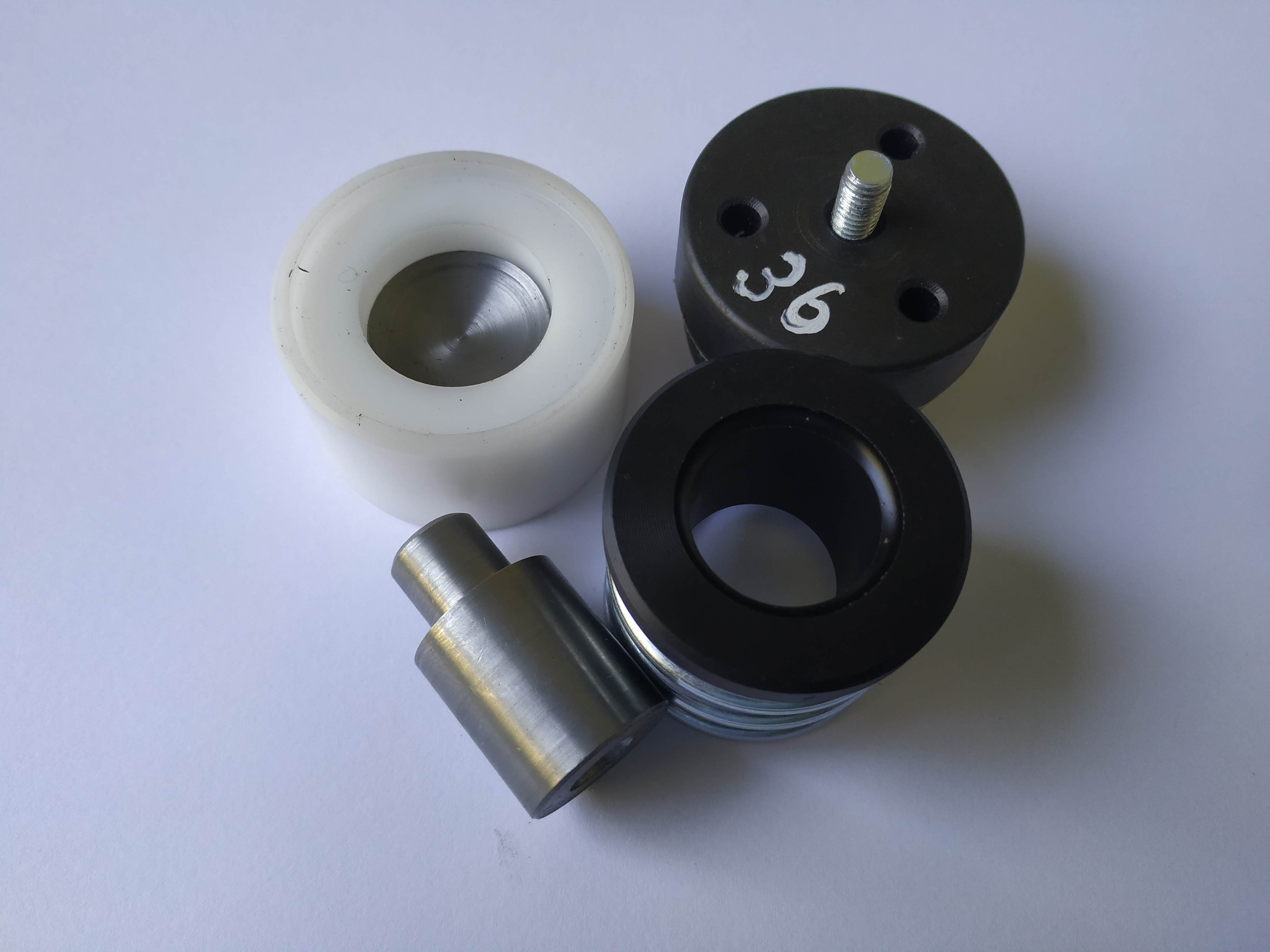Matrica - piston na obaľovanie gombíkov veľ.40