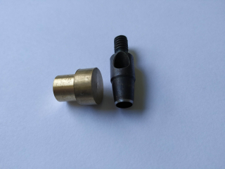 Dierovač 4mm s podložkou
